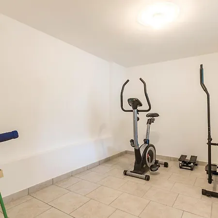 5 Bedroom Cozy In * بولا