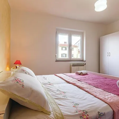 5 Bedroom Cozy In Holiday home